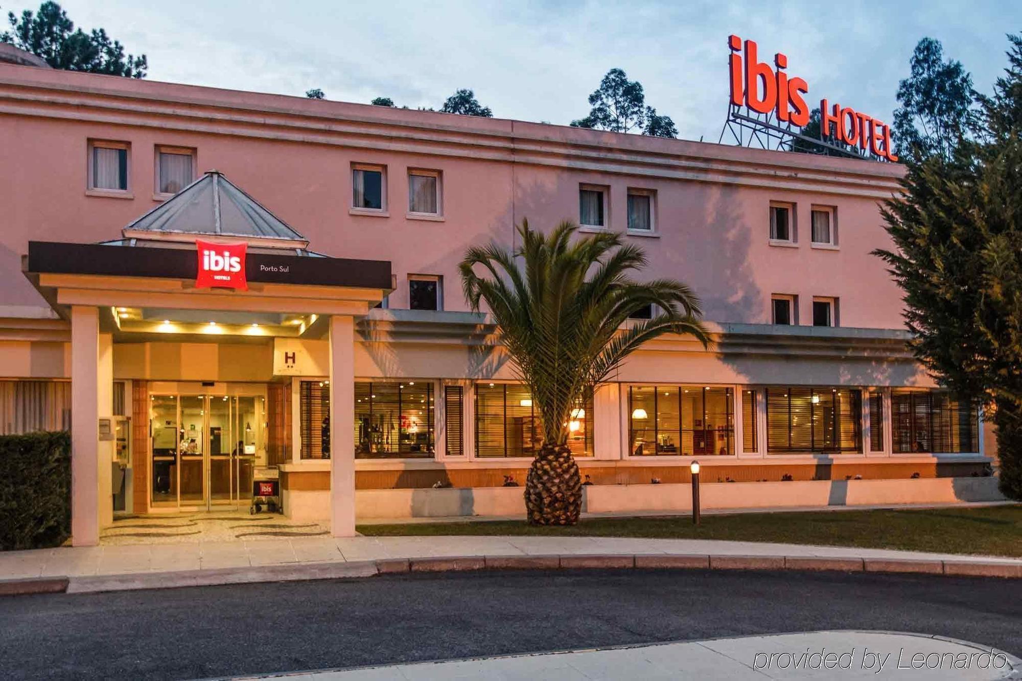 Hotel Ibis Porto Sul Europarque ซังตามาเรีย ดา เฟย์รา ภายนอก รูปภาพ